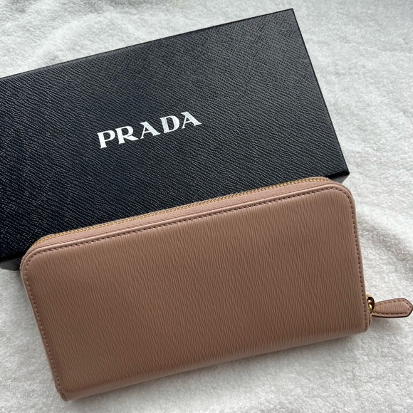 Prada Long Saffiano Leather Wallet - Picture 3 of 5
